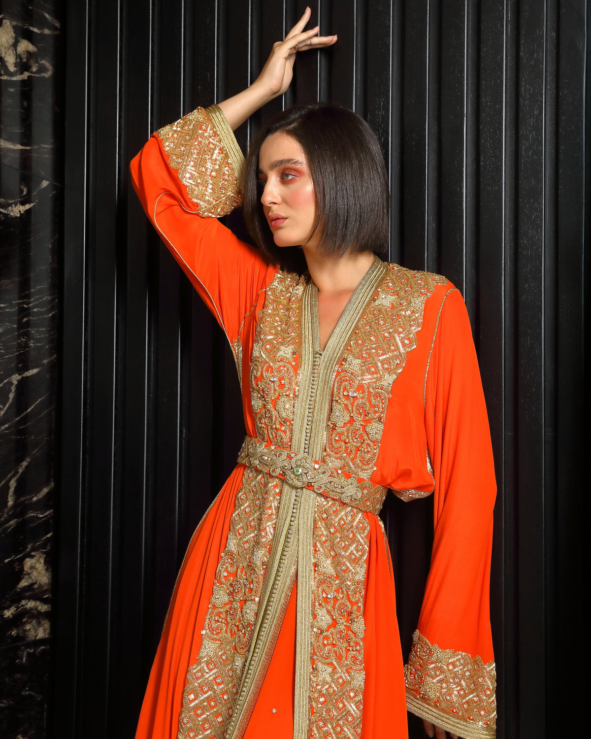 Coral Solstice caftan mariage invitée with orange crepe drape